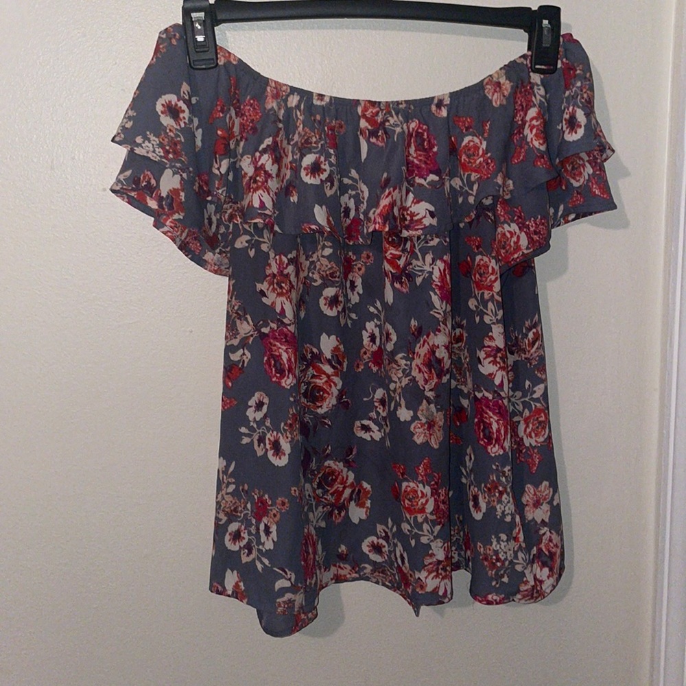 Xhilaration off the shoulder floral shirt - L
